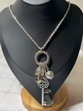 Lia Sophia Silver Tone Key & Cluster Charm Pendant Necklace
Rope chain